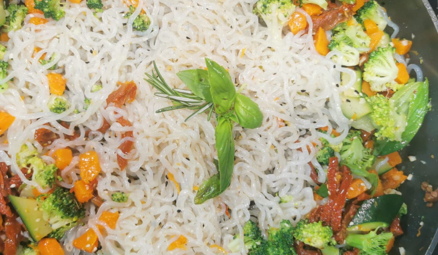 Pasta Chetogenica di Konjac ai Broccoli e crema al Parmigiano